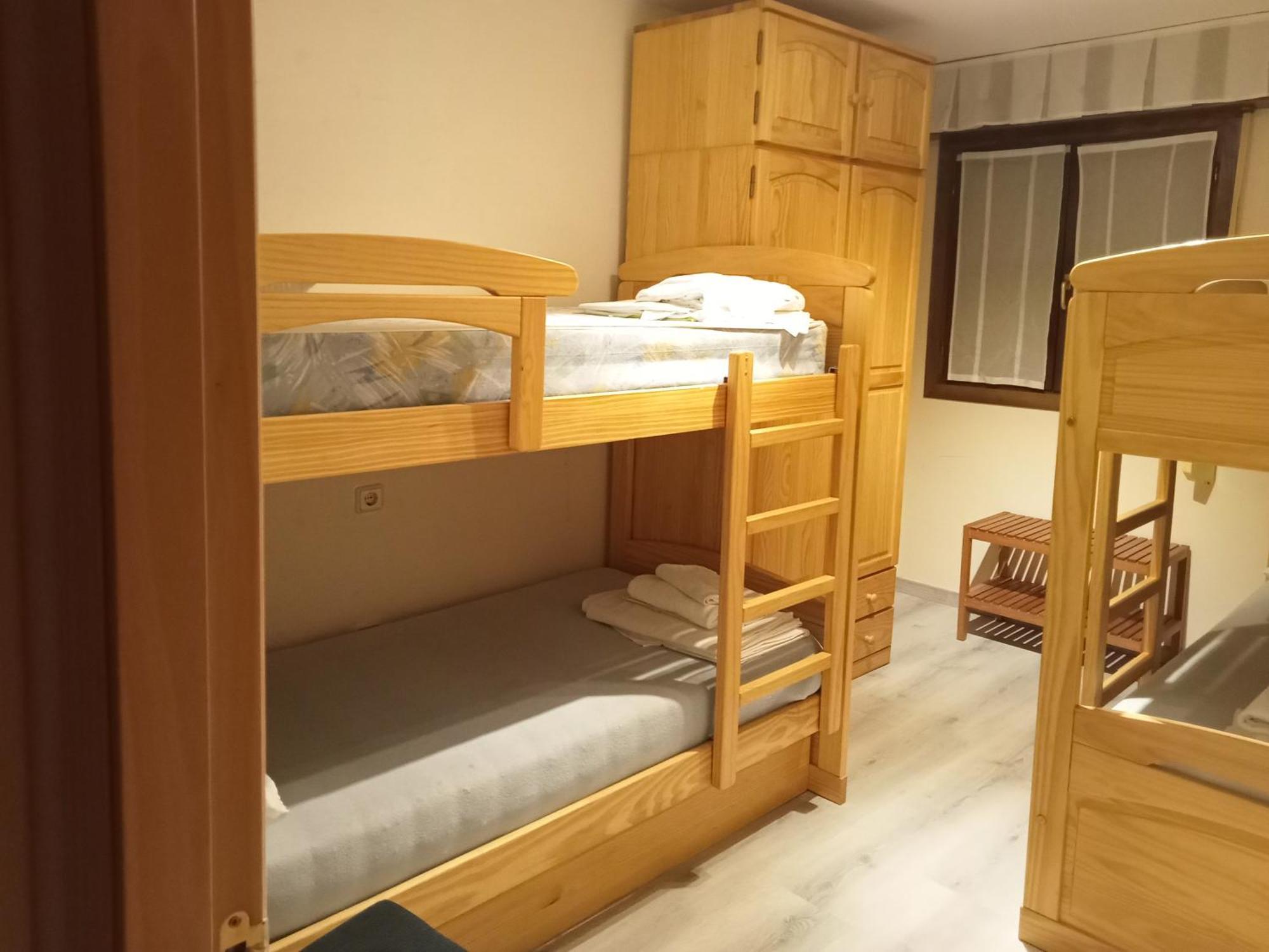 Apartamentos Valle De Tena - Biescas 3000 المظهر الخارجي الصورة