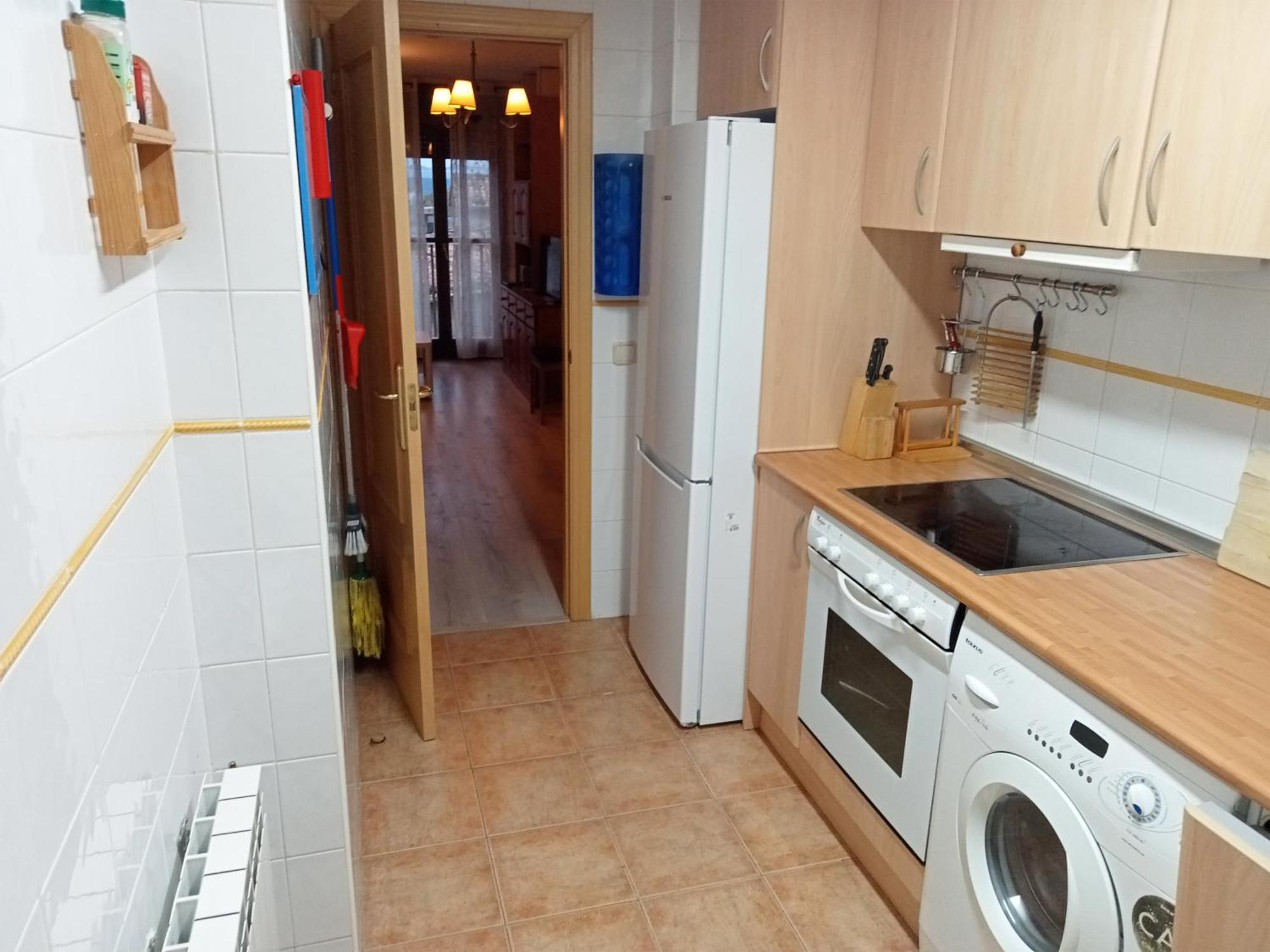 Apartamentos Valle De Tena - Biescas 3000 المظهر الخارجي الصورة
