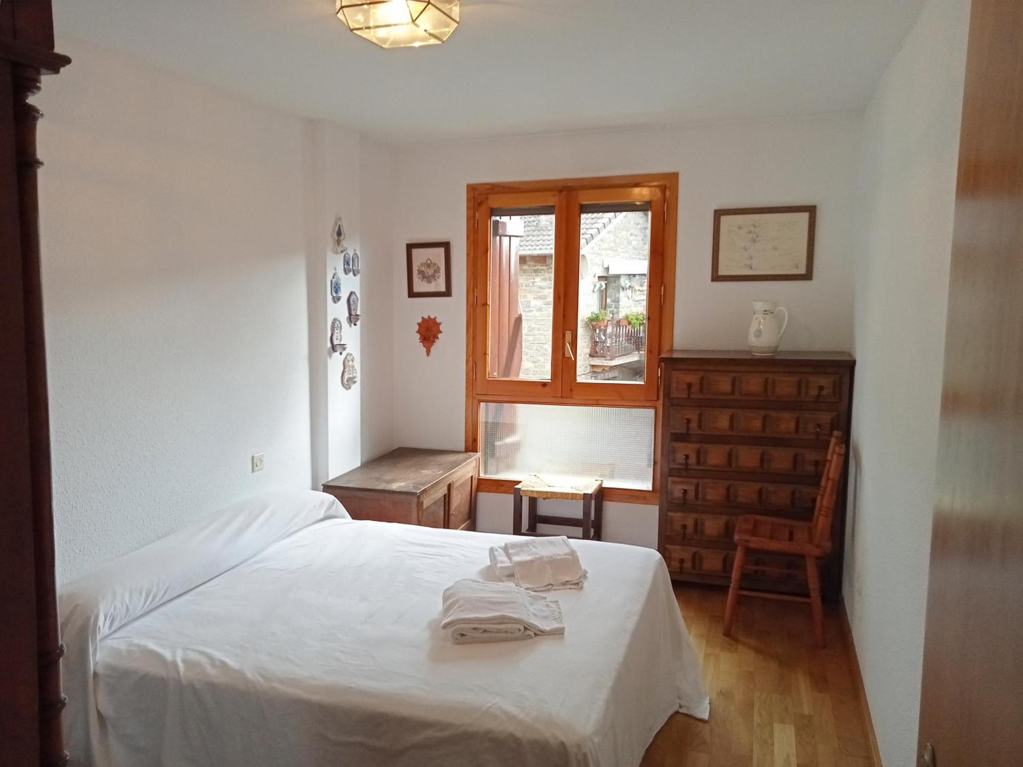 Apartamentos Valle De Tena - Biescas 3000 المظهر الخارجي الصورة