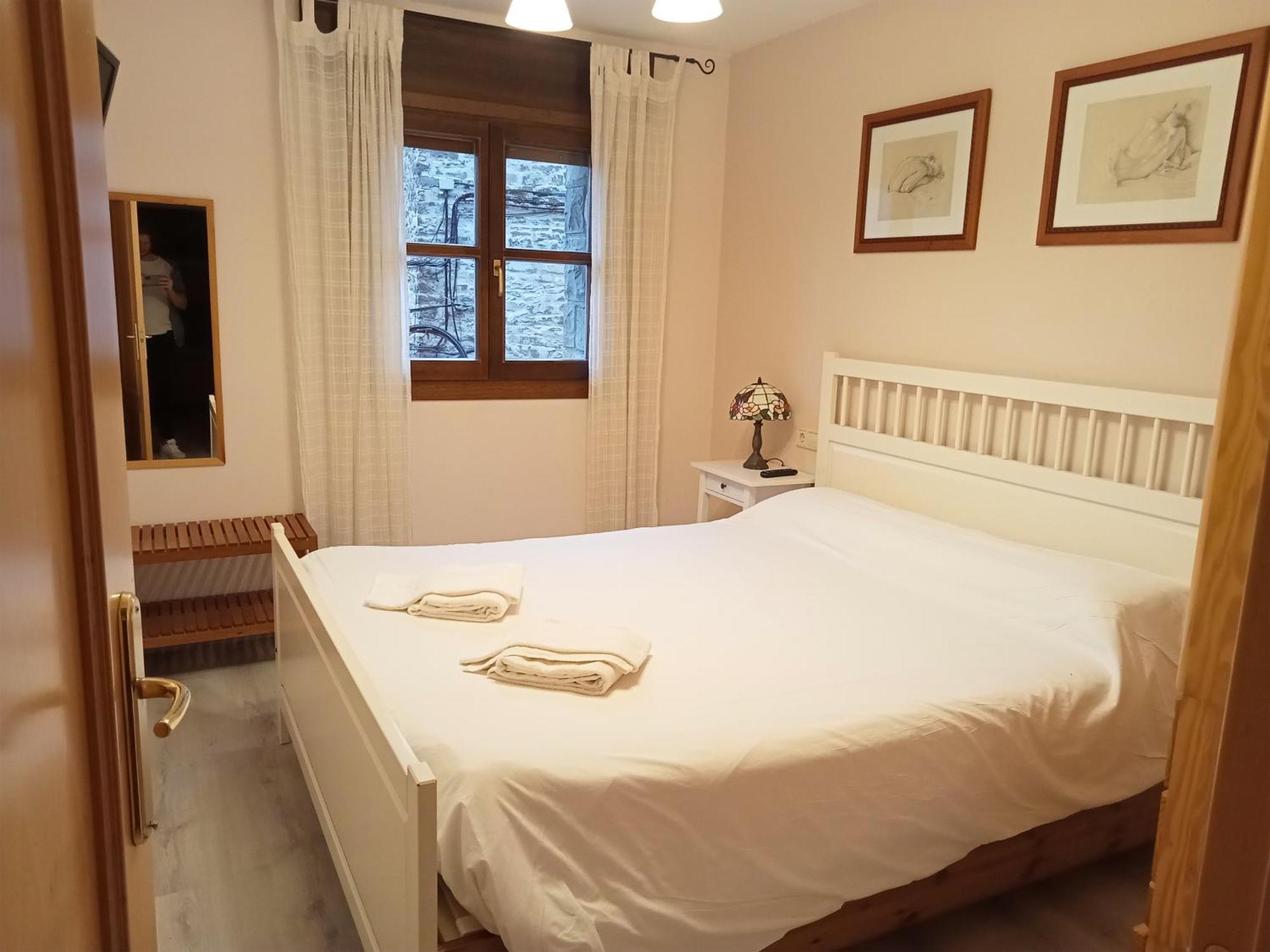 Apartamentos Valle De Tena - Biescas 3000 المظهر الخارجي الصورة