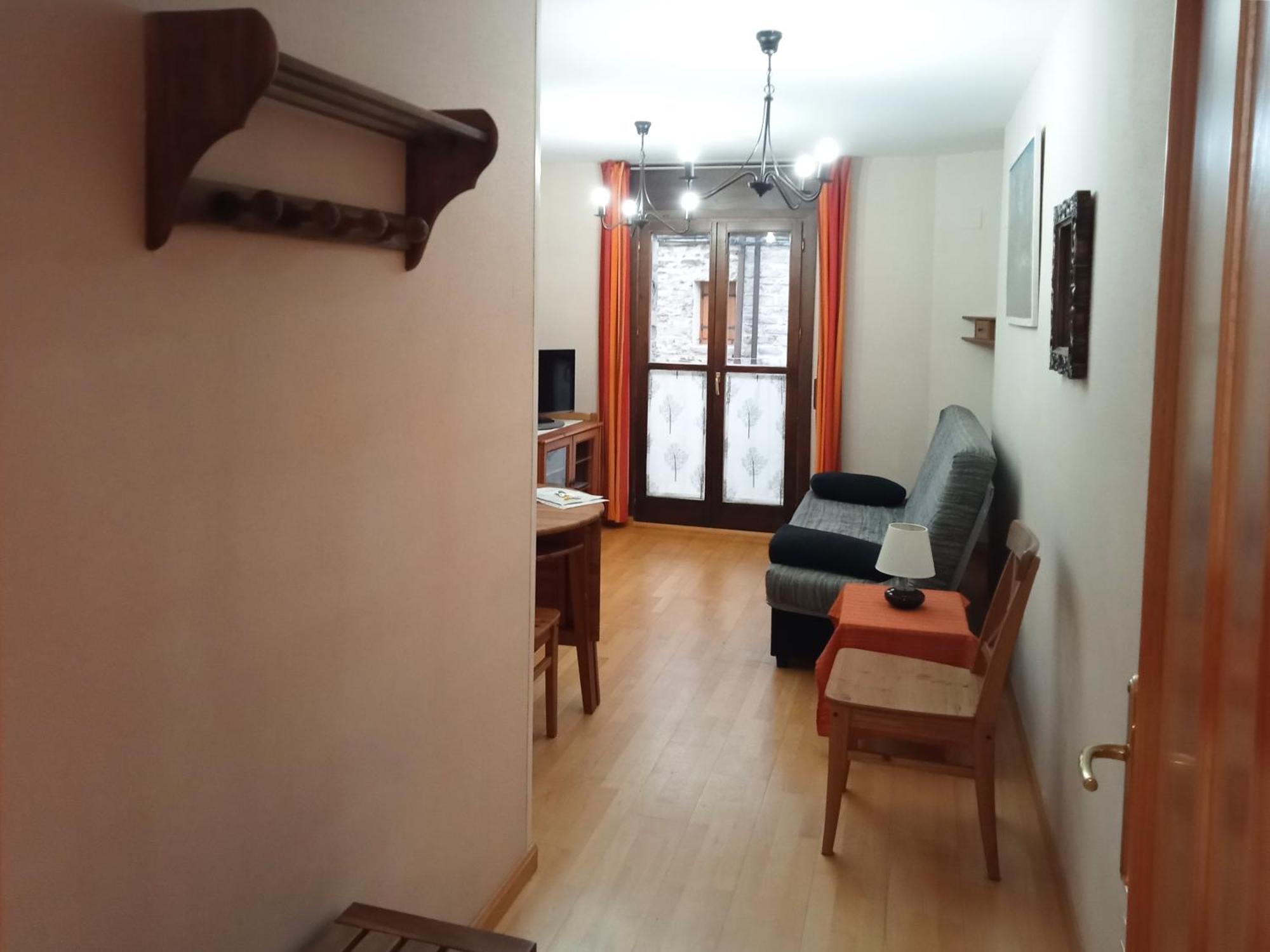 Apartamentos Valle De Tena - Biescas 3000 المظهر الخارجي الصورة