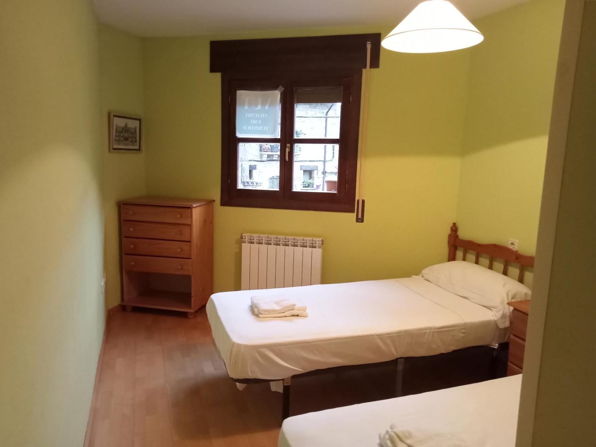 Apartamentos Valle De Tena - Biescas 3000 المظهر الخارجي الصورة