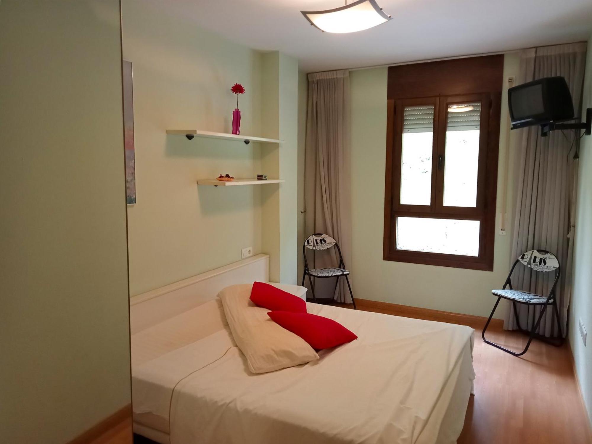 Apartamentos Valle De Tena - Biescas 3000 المظهر الخارجي الصورة