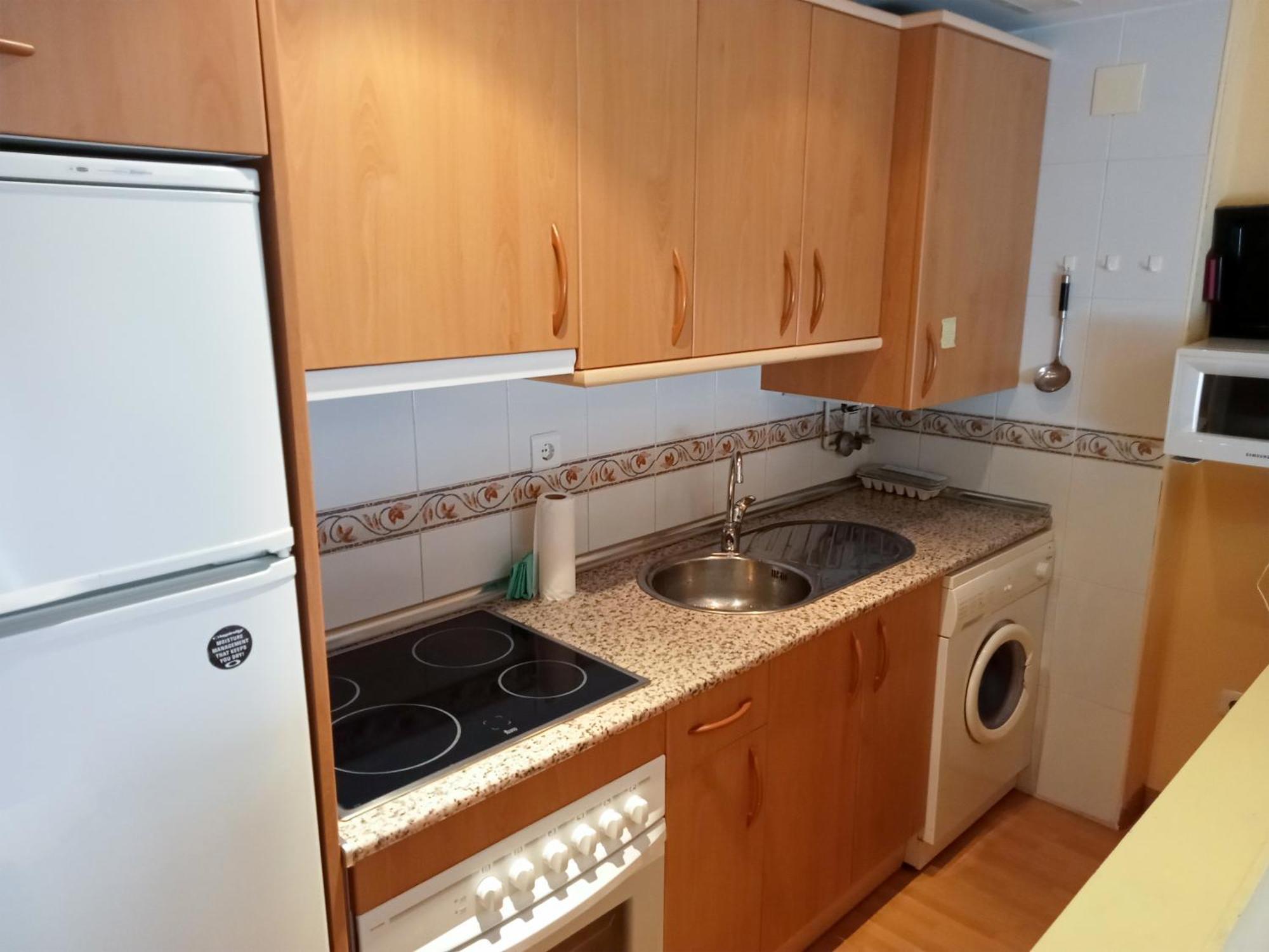 Apartamentos Valle De Tena - Biescas 3000 المظهر الخارجي الصورة